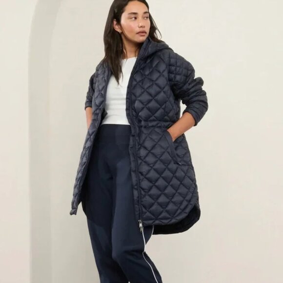 Athleta Whisper Featherless Quilted Coat - Size M - Picture 7 of 7